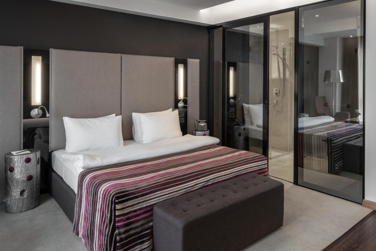 11 Mirrors Design Hotel Kyiv Exterior foto